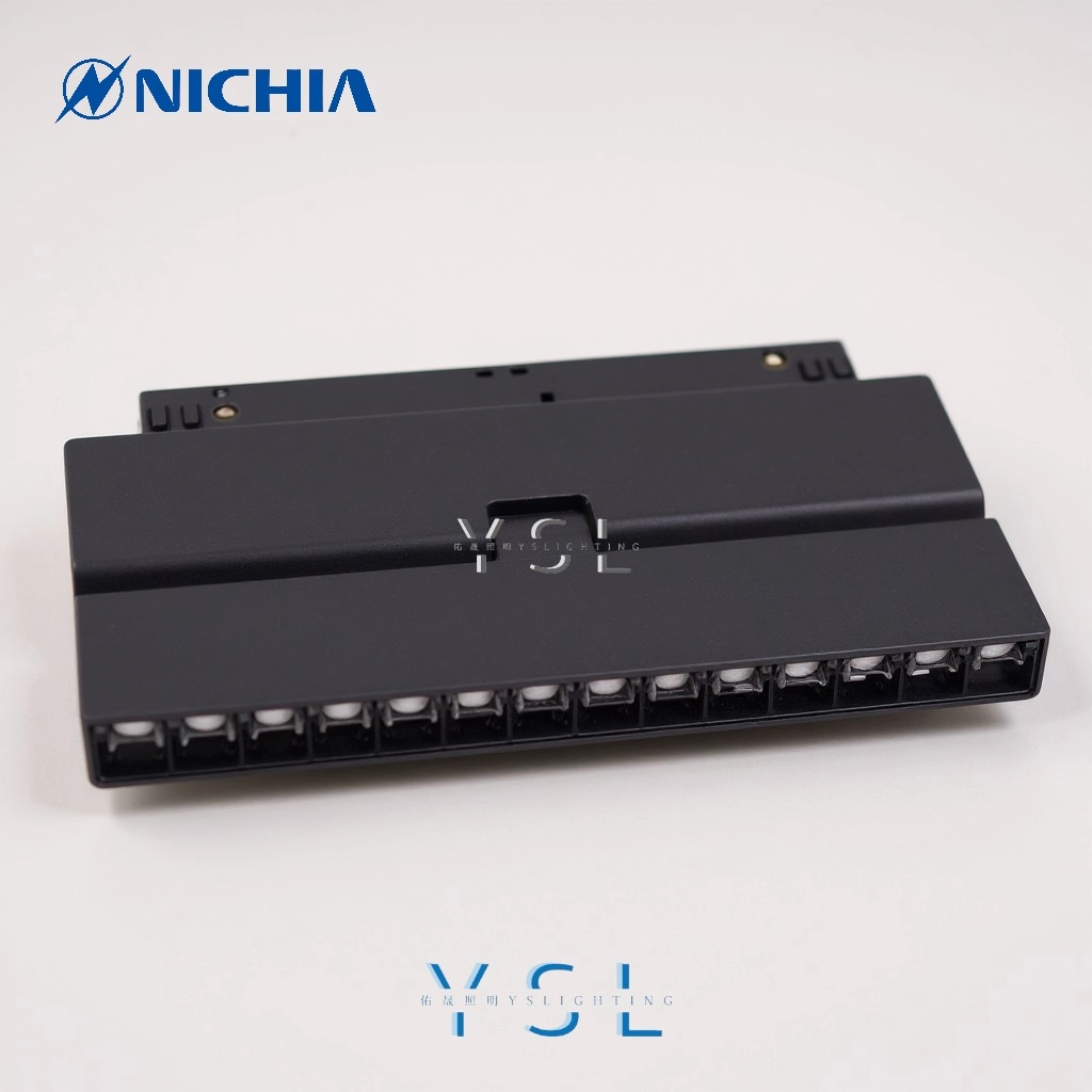 6W、12W │ 彎折格柵-磁吸軌道燈