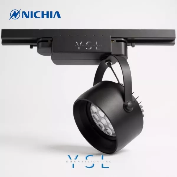 12W 、15W、20W、35W、45W  │ 內縮防眩十字格-軌道燈