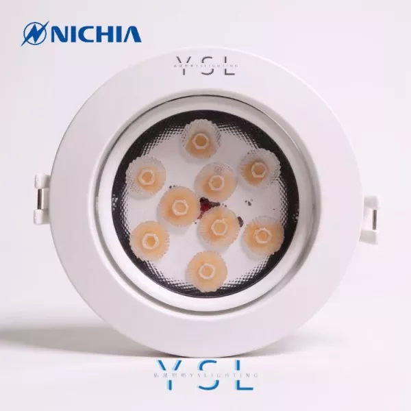 9.3CM │ 微內縮轉角崁燈