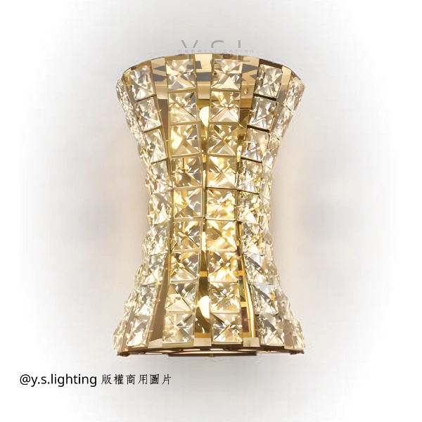 晶字塔壁燈