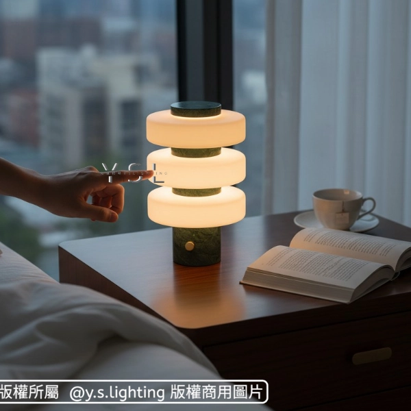 Pagoda檯燈